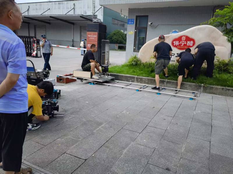 乌兰县广告片拍摄公司核心优势：全流程服务，让品牌广告片省心更出彩